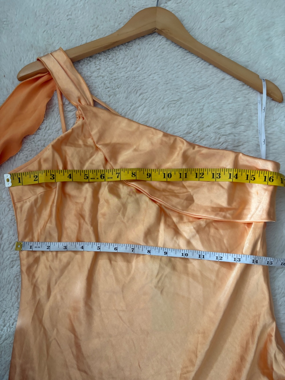 Lulu's Satin One-Shoulder Midi Dress in Champagne Gold - Picture 6 of 9